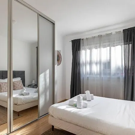 Charmant Appartement A 300 Metres Des Plages De La Croisette Cannes Exterior foto