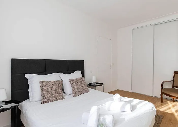 Charmant Appartement A 300 Metres Des Plages De La Croisette